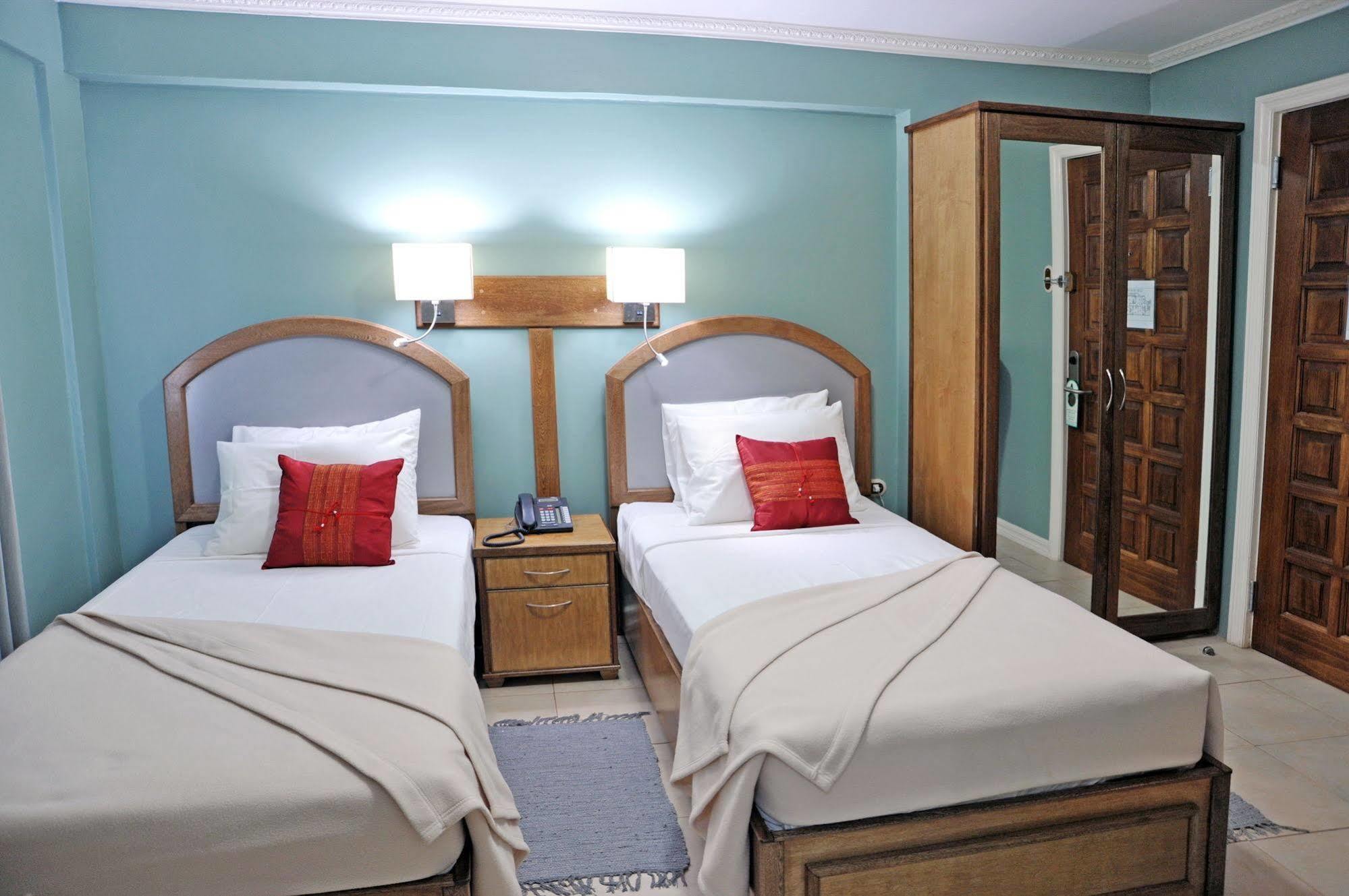 Culture Crossroads Inn Port of Spain المظهر الخارجي الصورة