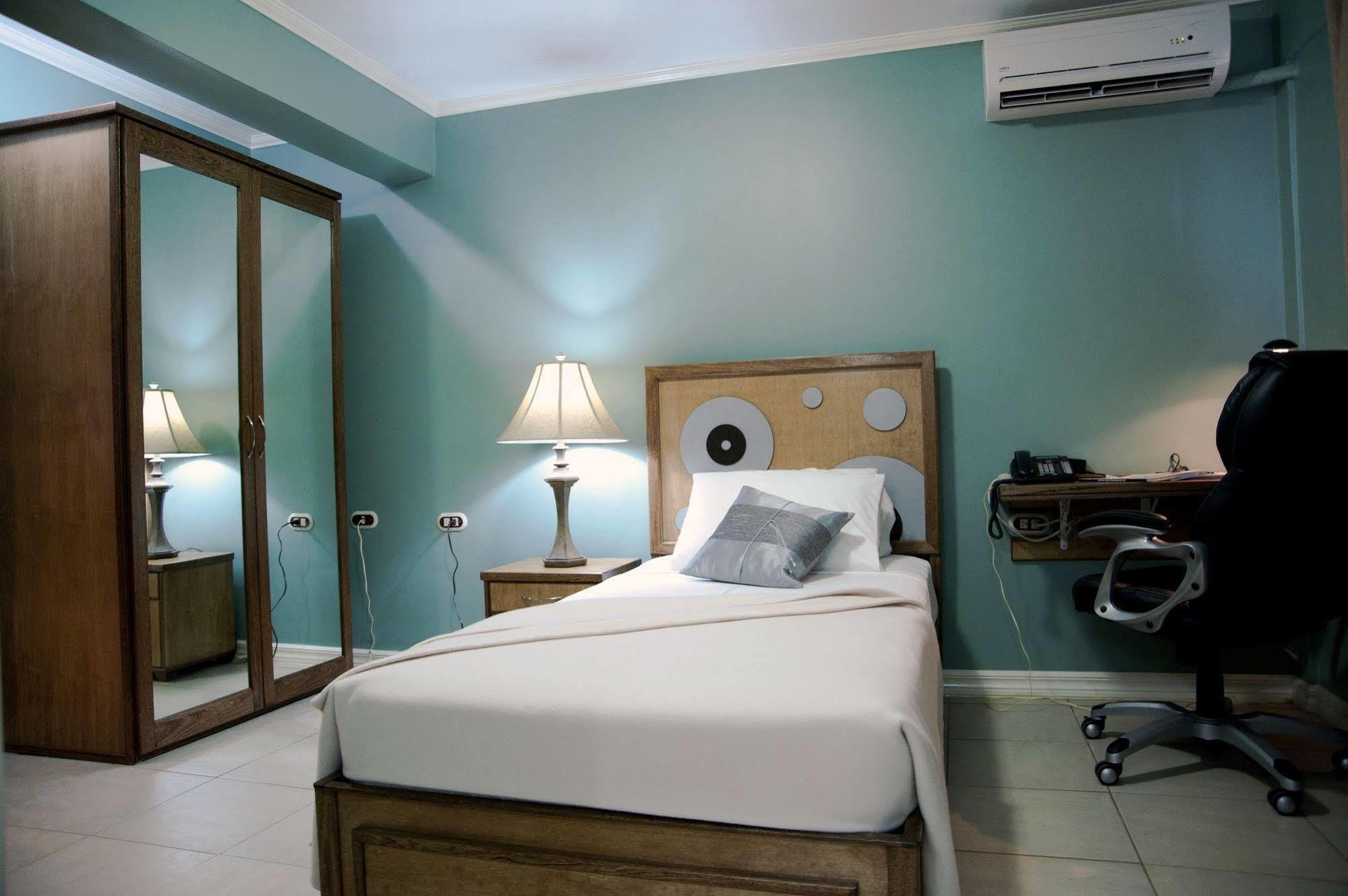 Culture Crossroads Inn Port of Spain المظهر الخارجي الصورة