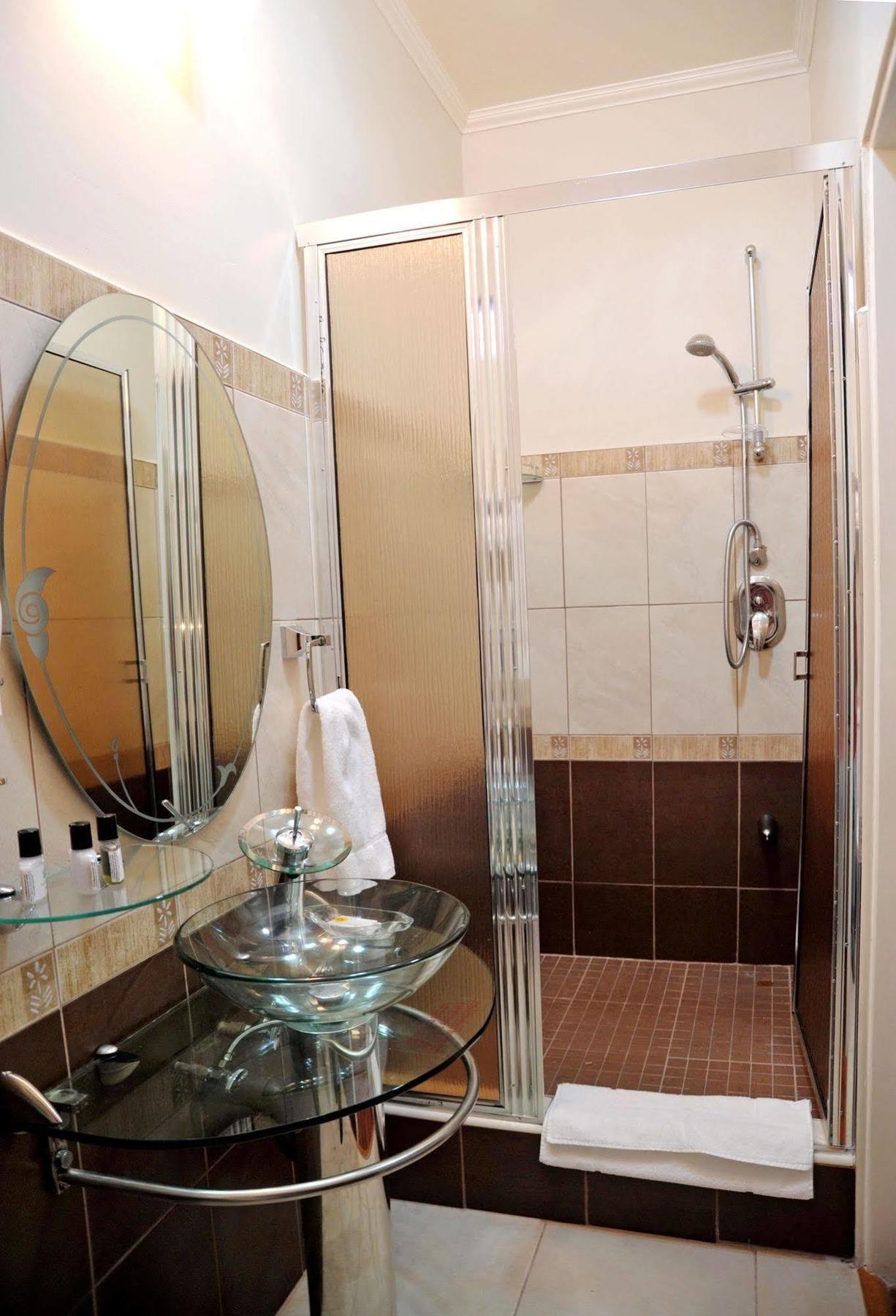 Culture Crossroads Inn Port of Spain المظهر الخارجي الصورة